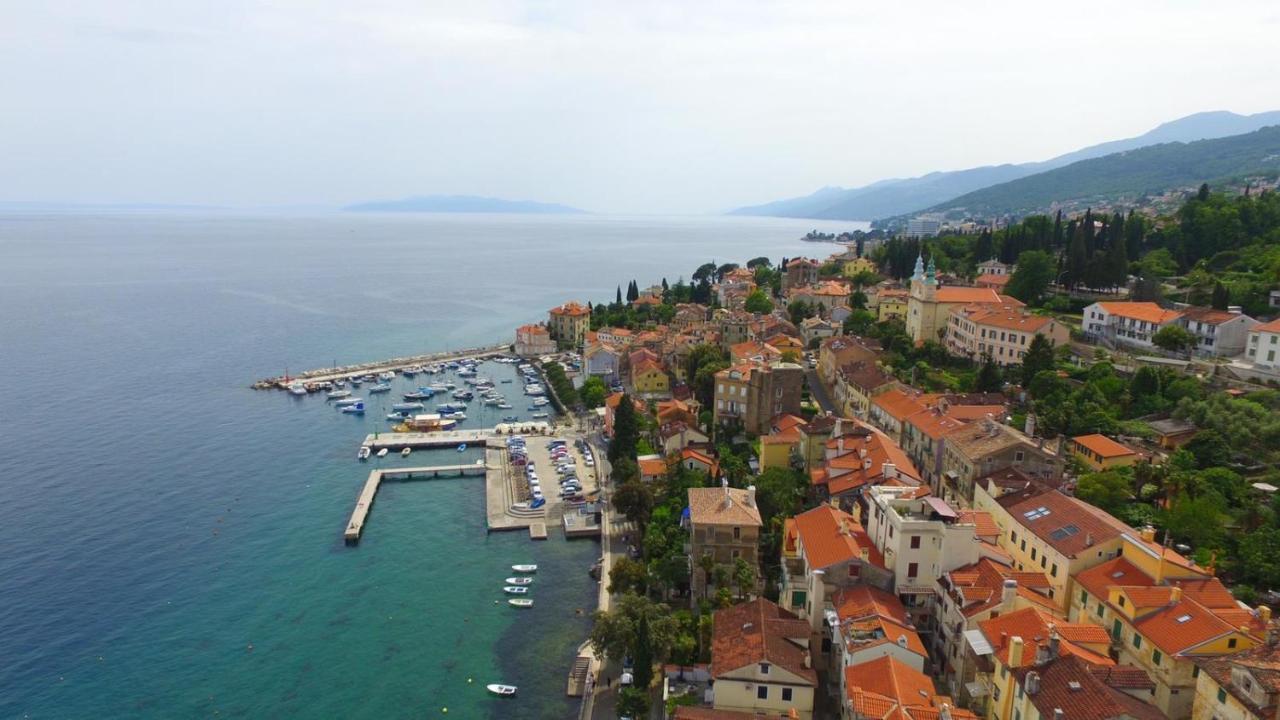 Apartments Matacin With Sea View Opatija Exterior photo