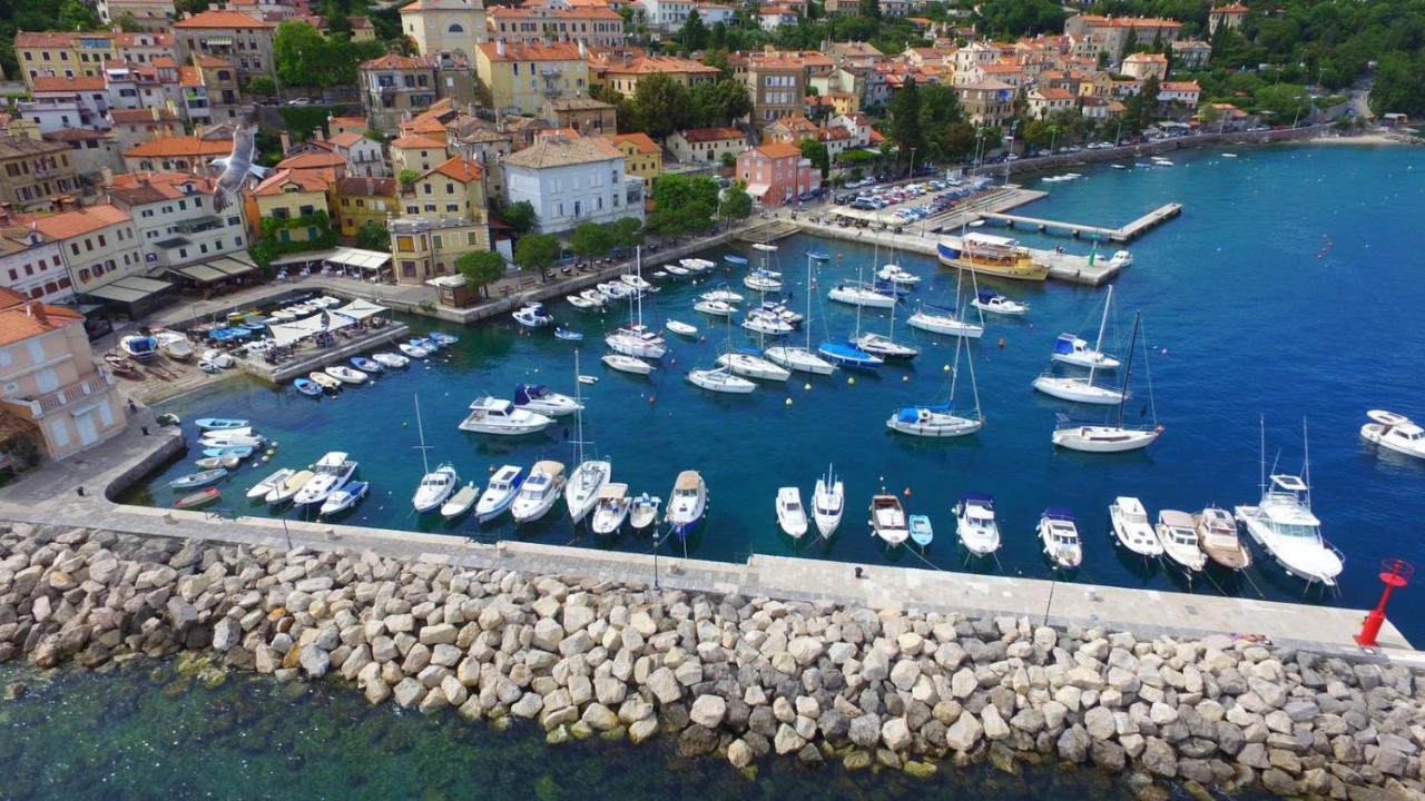 Apartments Matacin With Sea View Opatija Exterior photo