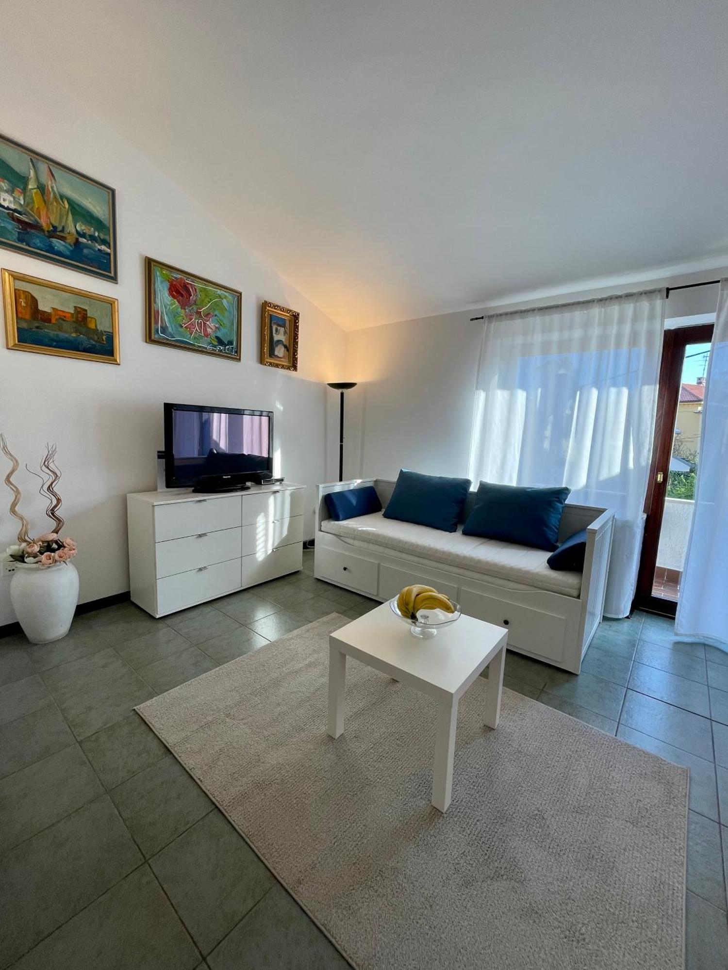 Apartments Matacin With Sea View Opatija Room photo