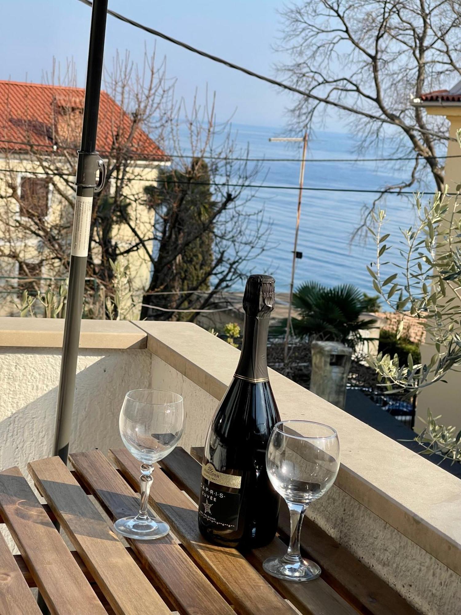 Apartments Matacin With Sea View Opatija Room photo