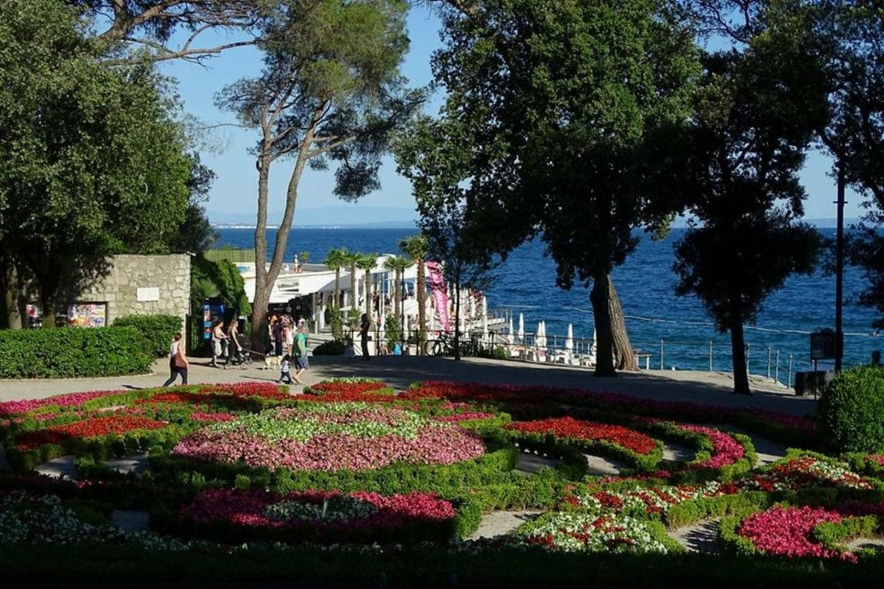 Apartments Matacin With Sea View Opatija Exterior photo